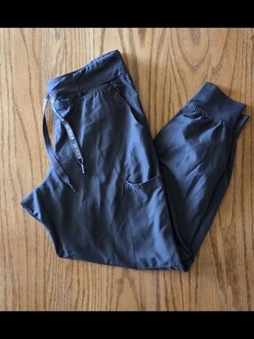 MED COUTURE Jogger Scrub Pants with Drawstring- Pewter- Size Petite Small